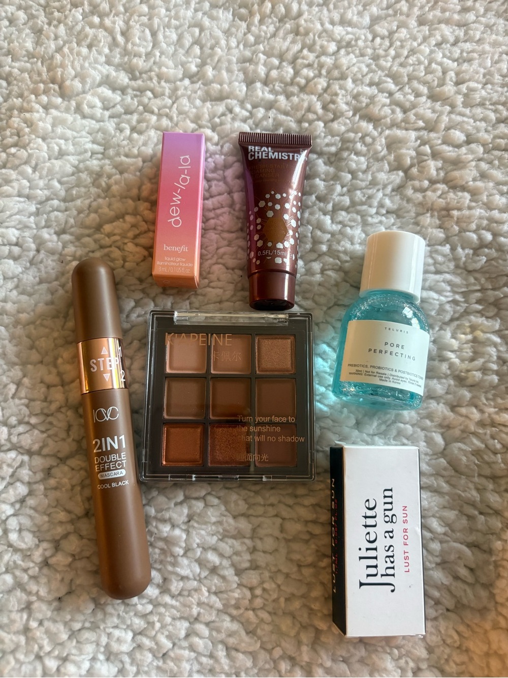 Benefit Dew-la-la Glow + Juliette Has a Gun Perfume Mini Bundle